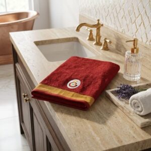 Taç YENİ SEZON LİSANSLI GALATASARAY BUKLE BANYO HAVLUSU 70 X 140 CM